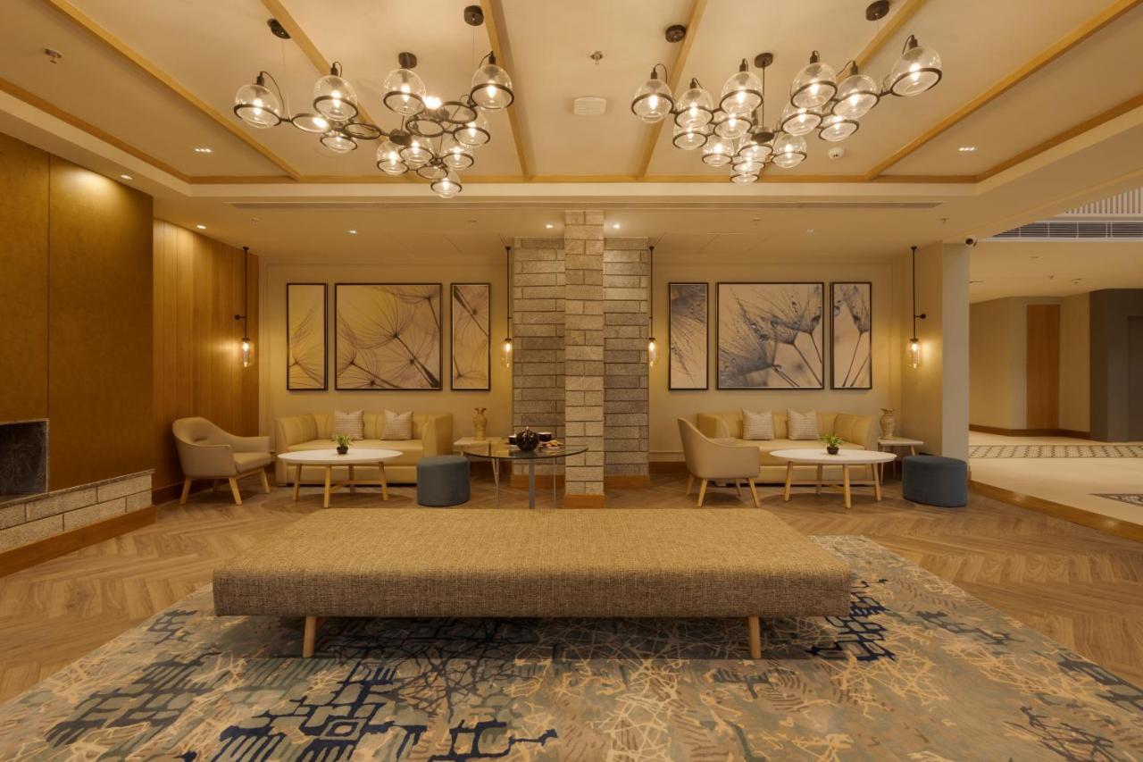 Sarovar Portico Srinagar Екстериор снимка