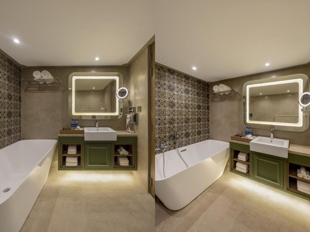 Sarovar Portico Srinagar Екстериор снимка